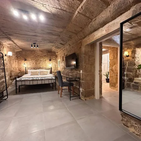 Konukevi Kappella Boutique In Malta